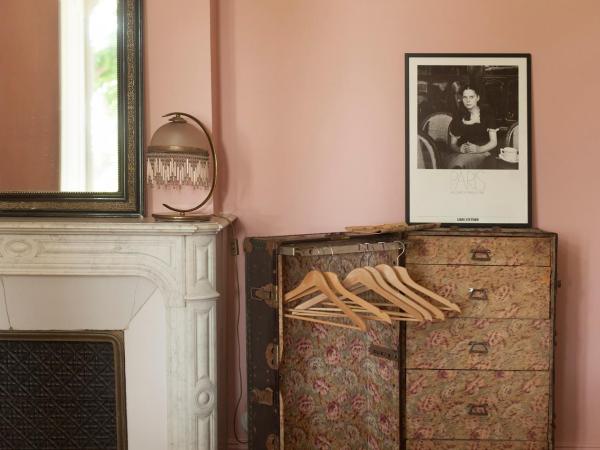 Maison Jullian : photo 4 de la chambre chambre double - vue sur jardin