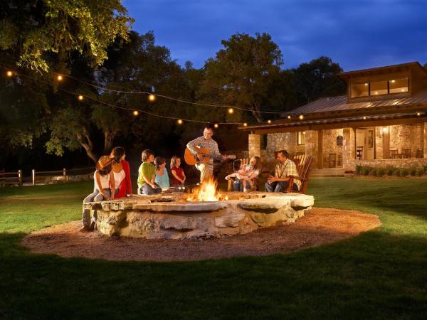 Omni Barton Creek Resort and Spa Austin : photo 1 de la chambre chambre lit king-size deluxe ada