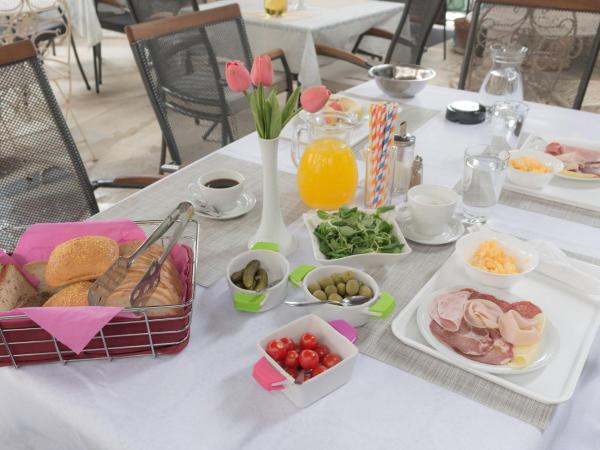 Bed & Breakfast PALMA : photo 6 de la chambre chambre triple avec balcon