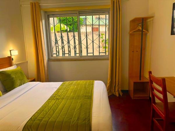 LISABONNA GUEST HOUSE : photo 2 de la chambre chambre double avec salle de bains privative