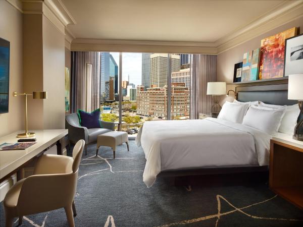 Omni Dallas Hotel : photo 7 de la chambre chambre lit king-size premier