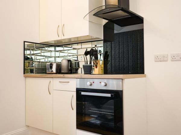 S.H Apartments : photo 7 de la chambre studio supérieur