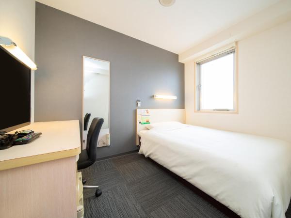 Super Hotel Tokyo Kameido : photo 2 de la chambre chambre double standard - non-fumeurs