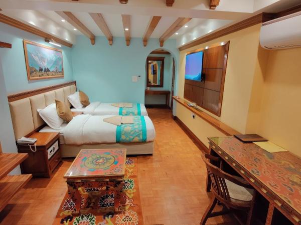 Sherpa Home Hotel : photo 2 de la chambre chambre double avec balcon (2 adultes + 1 enfant)