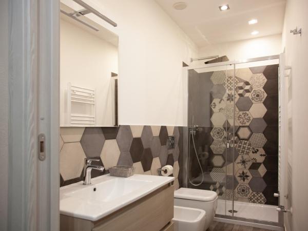 Le Caravelle Affittacamere : photo 4 de la chambre chambre double avec salle de bains privative