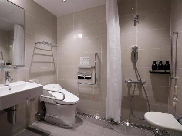 Hyatt Place Kyoto : photo 1 de la chambre chambre lit king-size - vue sur jardin