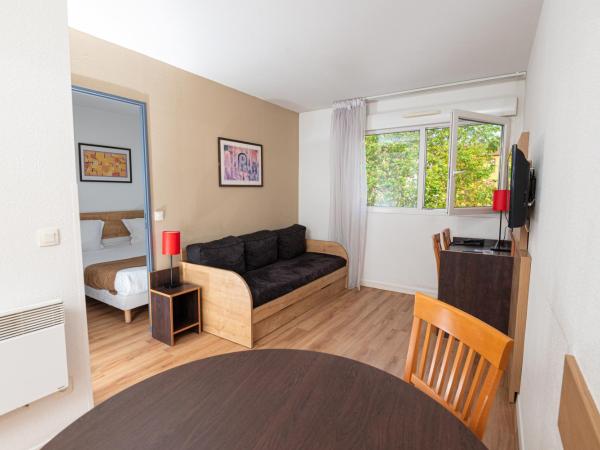 Apparthotel Privilodges Lyon Lumière : photo 9 de la chambre appartement avec grand lit double + lits jumeaux