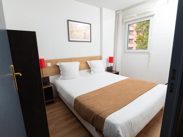 Apparthotel Privilodges Lyon Lumière : photo 3 de la chambre appartement avec grand lit double + lits jumeaux