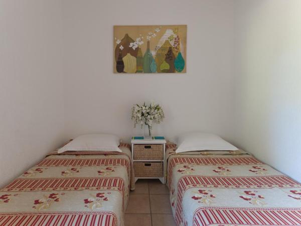 Résidence Marina Di Santa Giulia : photo 6 de la chambre maison 4 chambres avec 4 salles de bains - vue sur mer - casa maestrale