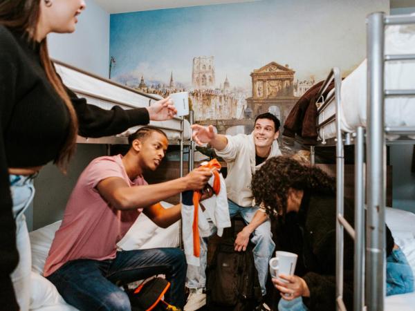 Rotterdam Teleport Hotel : photo 3 de la chambre chambre Économique 4 personnes