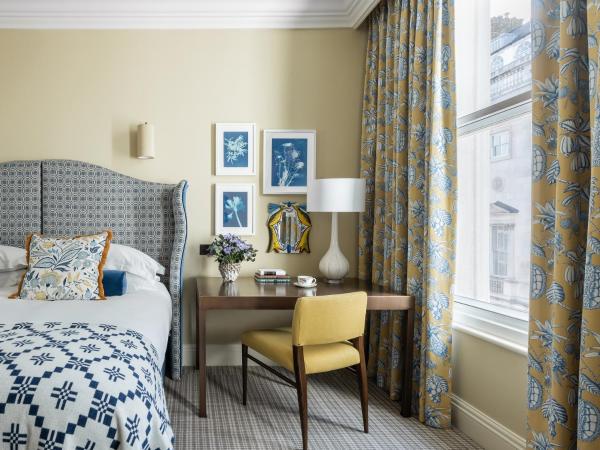 Brown's Hotel, a Rocco Forte Hotel : photo 4 de la chambre chambre lit king-size ou lits jumeaux deluxe