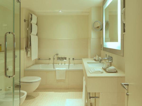 Brown's Hotel, a Rocco Forte Hotel : photo 3 de la chambre suite lit king-size