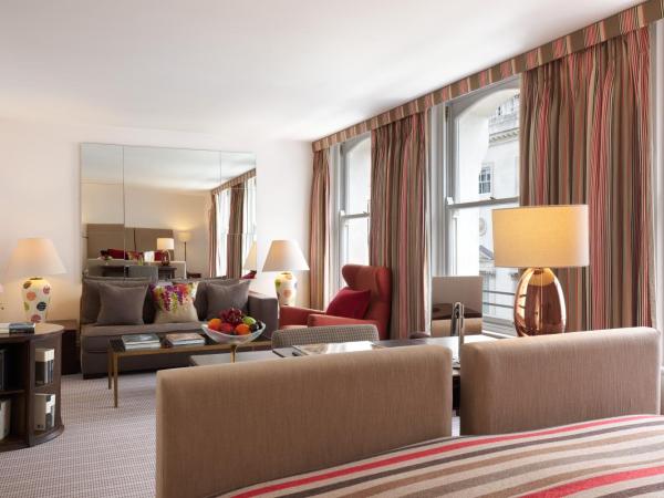 Brown's Hotel, a Rocco Forte Hotel : photo 1 de la chambre chambre lit king-size ou lits jumeaux supérieure