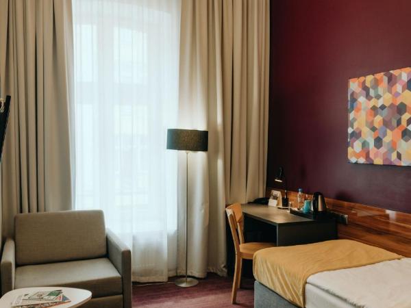 Hotel Tobaco Łódź : photo 6 de la chambre petite chambre simple