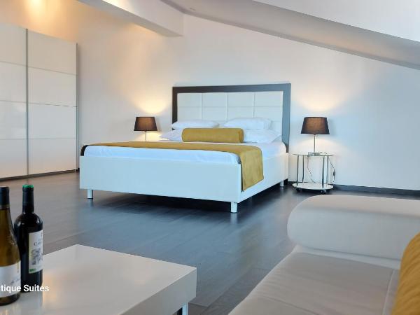 Refresh Boutique Suites - Central Point : photo 4 de la chambre suite lit king-size - vue sur mer