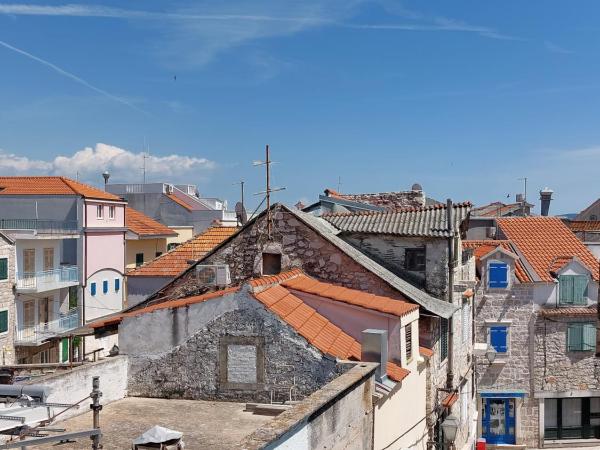 Refresh Boutique Suites - Central Point : photo 8 de la chambre suite familiale