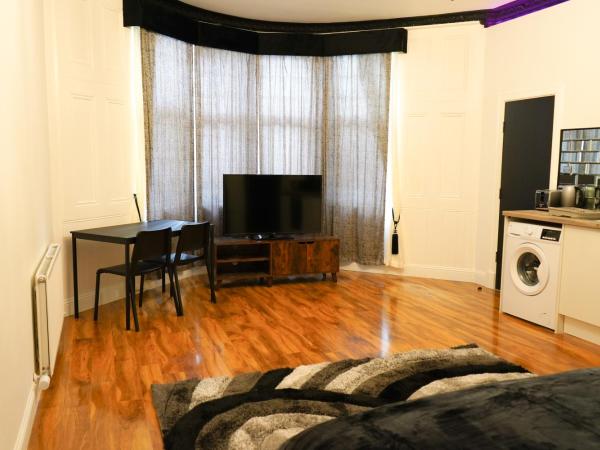 S.H Apartments : photo 2 de la chambre studio supérieur