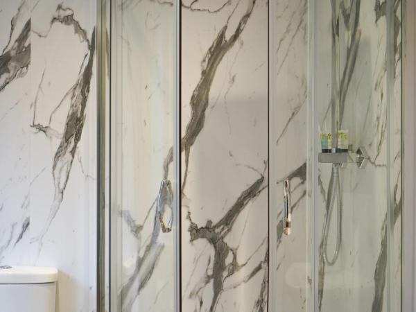 S.H Apartments : photo 5 de la chambre studio supérieur