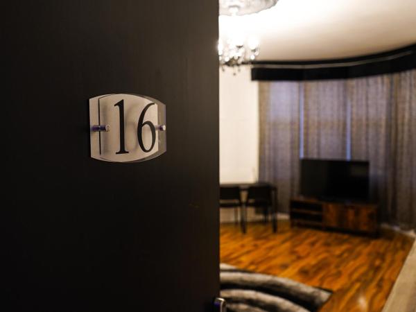 S.H Apartments : photo 8 de la chambre studio supérieur