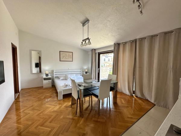 Villa Dante : photo 3 de la chambre studio avec balcon 