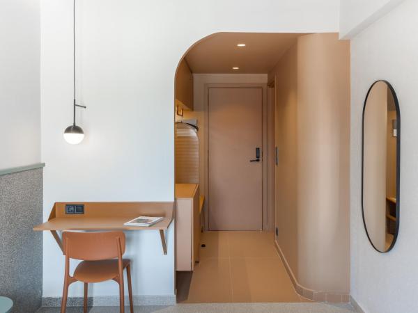 Evripides Hotel : photo 2 de la chambre chambre double ou lits jumeaux supérieure