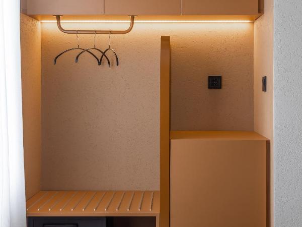 Evripides Hotel : photo 10 de la chambre chambre double ou lits jumeaux - vue sur l'acropole