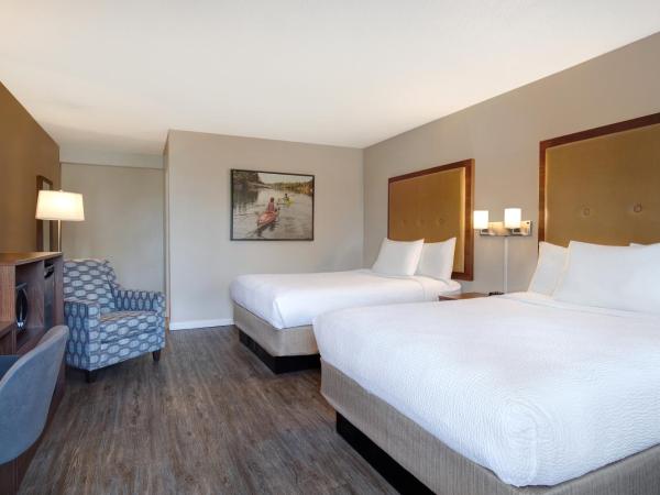 Days Inn by Wyndham Victoria Uptown : photo 2 de la chambre chambre avec 2 lits queen-size - vue limitée - non-fumeurs