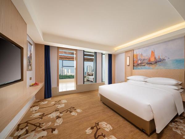 Vienna International Hotel Chongqing Yuanyangyuanboyuan : photo 2 de la chambre double room with city view