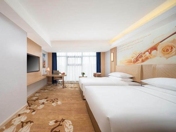 Vienna International Hotel Chongqing Yuanyangyuanboyuan : photo 2 de la chambre chambre lits jumeaux supérieure