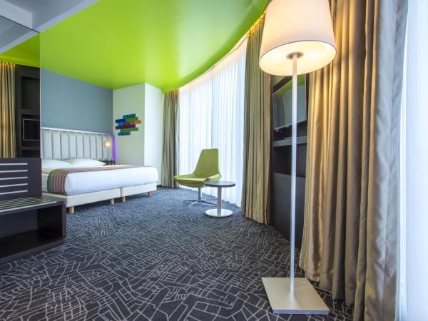 Park Inn By Radisson Istanbul Ataturk Airport : photo 3 de la chambre chambre supérieure