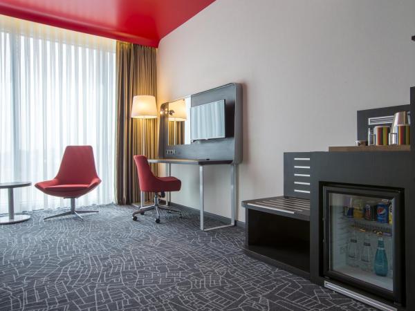 Park Inn By Radisson Istanbul Ataturk Airport : photo 7 de la chambre chambre standard