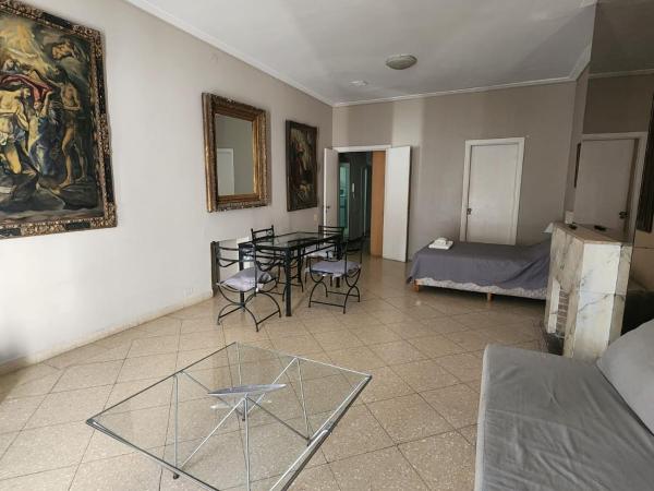 Leonardo Da Vinci Residence : photo 5 de la chambre appartement standard avec lit double et canapé-lit