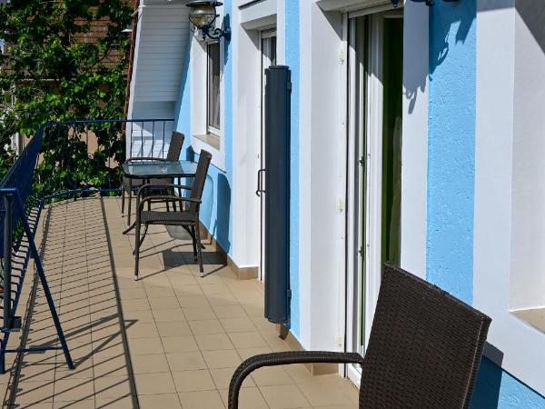 Kék Lagúna Vendégház : photo 5 de la chambre studio avec balcon