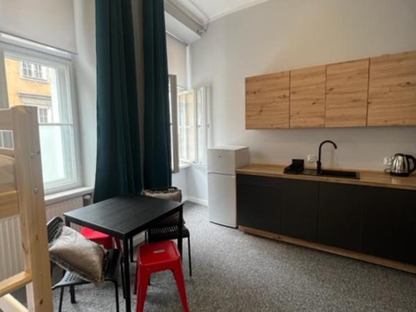 Hostel Plac Kolegiacki : photo 4 de la chambre lit dans dortoir mixte de 8 lits 
