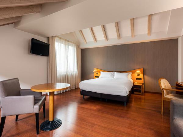 Hotel de l'Isard : photo 2 de la chambre chambre familiale