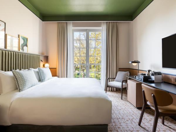Le Parchamp, a Tribute Portfolio Hotel, Paris Boulogne : photo 1 de la chambre chambre lit king-size deluxe