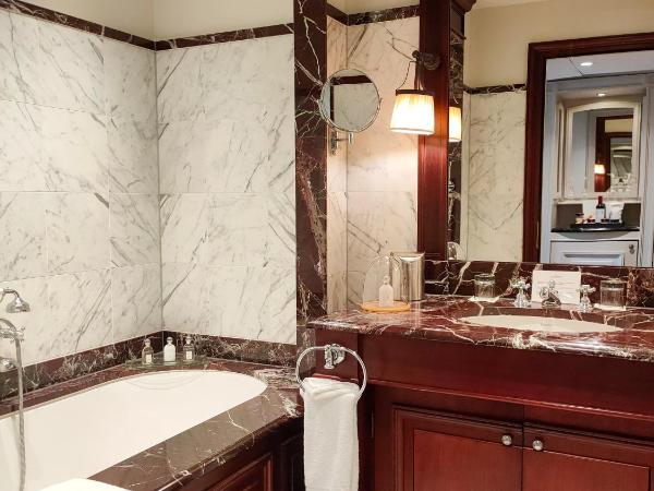 InterContinental Bordeaux Le Grand Hotel, an IHG Hotel : photo 5 de la chambre chambre premium