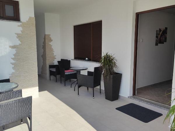 Viktor rooms and apartments : photo 1 de la chambre chambre double deluxe