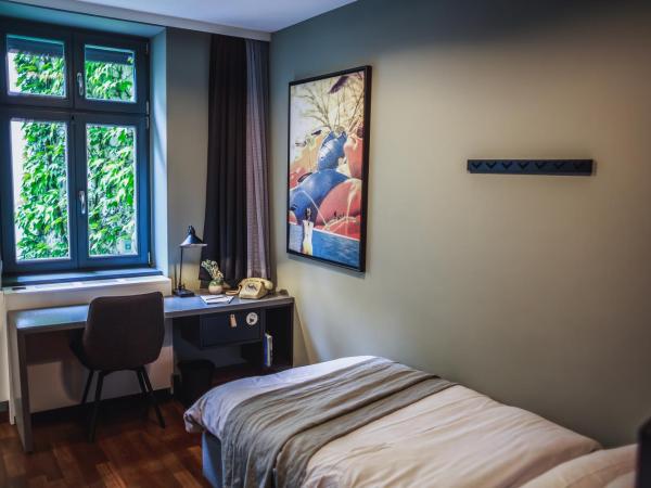 The Circus Hotel : photo 3 de la chambre hébergement simple - 1 personne maximum