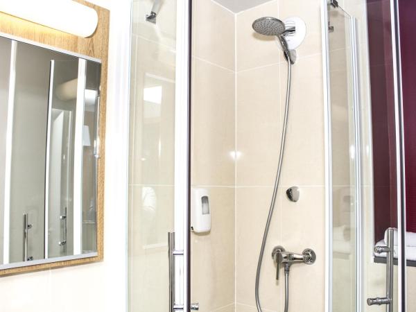 Hotel Inn design Vierzon - ex B&B : photo 2 de la chambre chambre double