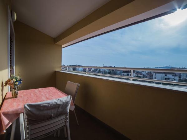 B@B Valbruna : photo 5 de la chambre appartement 1 chambre avec terrasse