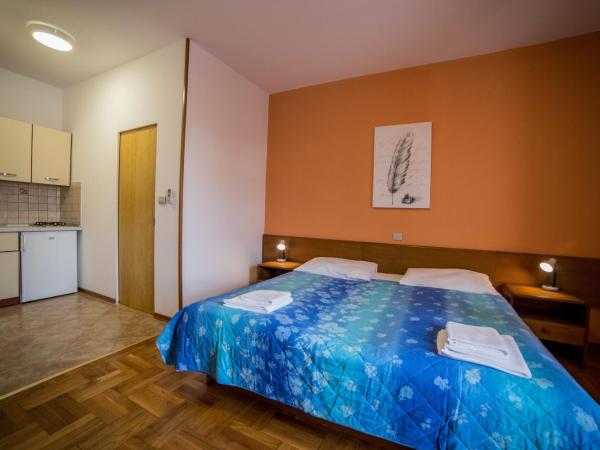 B@B Valbruna : photo 2 de la chambre studio avec terrasse