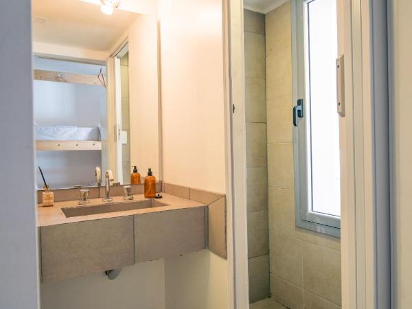 Fuxia Jungle Hostel : photo 2 de la chambre lit dans dortoir de 8 lits