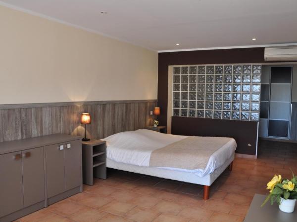 Hotel de la Plage : photo 2 de la chambre chambre quadruple avec accès à la plage