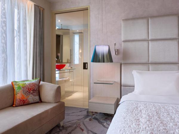 Le Meridien Gurgaon, Delhi NCR : photo 2 de la chambre single room with cityscape view, twin bed  , late check-out by 1300 hours and early check-in by 1400 hours, 15% discount on f&b