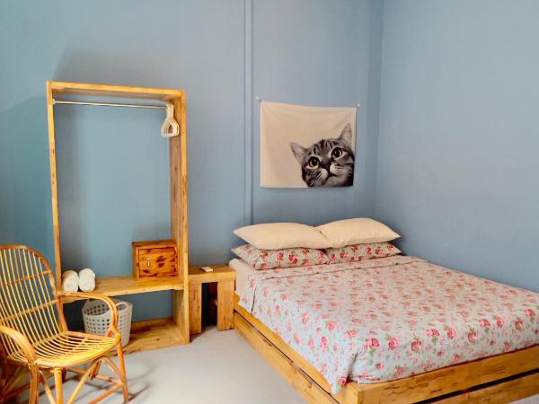 My Guesthouse 109 - SELF CHECK IN : photo 4 de la chambre chambre lit queen-size avec salle de bains commune