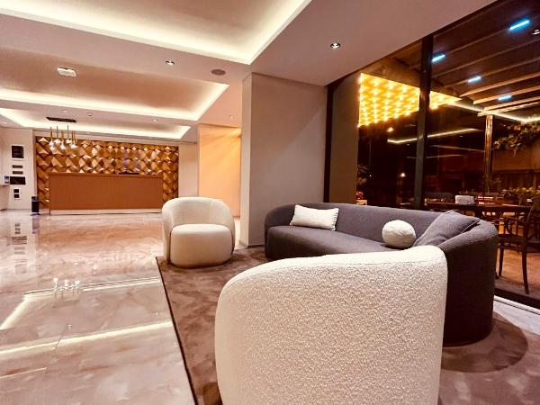 FİFTY5 SUİTE HOTEL : photo 10 de la chambre chambre double avec balcon (2 adultes + 1 enfant)