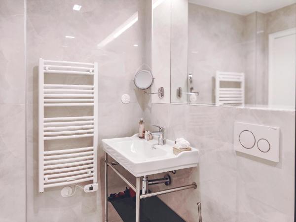 Aparthotel AMMI Nice Lafayette : photo 7 de la chambre studio supérieur avec balcon