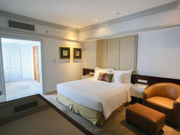 Wyndham Casablanca Jakarta : photo 2 de la chambre chambre lit king-size - accessible aux personnes à mobilité réduite - non-fumeurs 