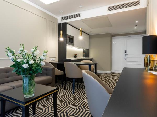 Baltic Park Fort by Zdrojowa : photo 2 de la chambre appartement avec vue latérale sur la mer